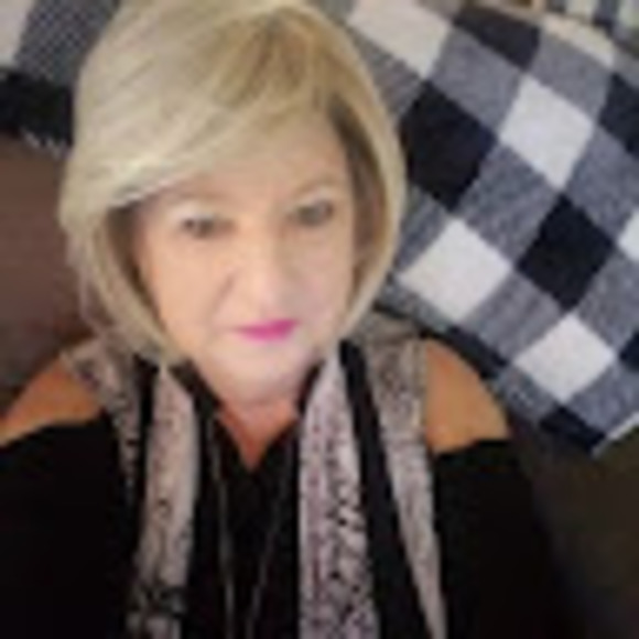 Meet your Posher, Aletha - Picture 1 of 1